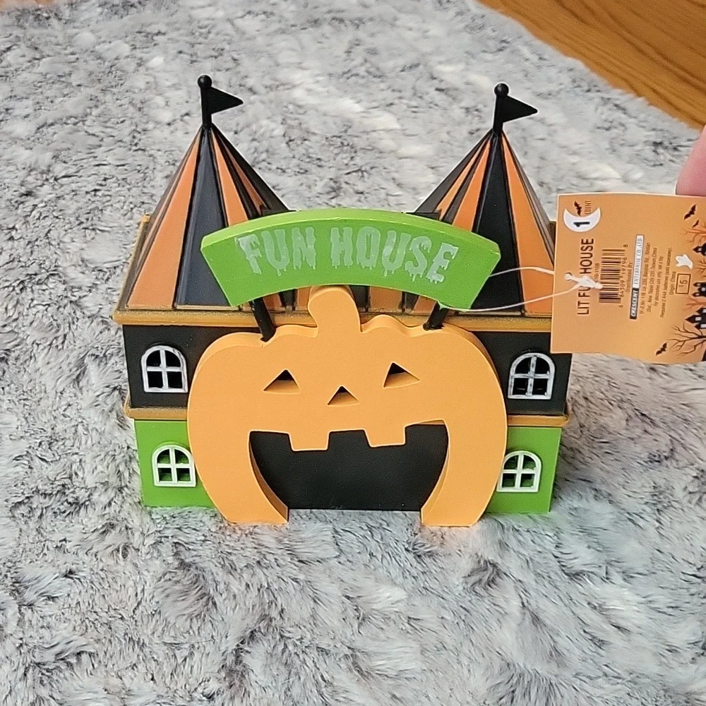 Target Hyde&EEK Lit Fun House Halloween 2023, New With Tags!